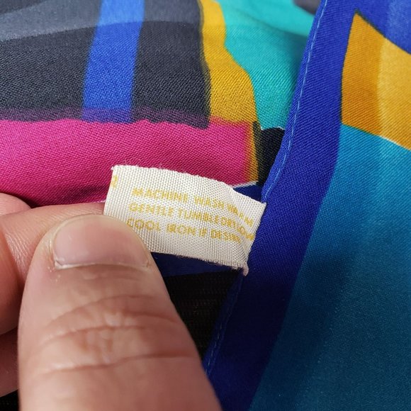 Italian Made Geometric Abstract Pink Blue Black RN 16304 Wrap Scarf - Picture 5 of 8